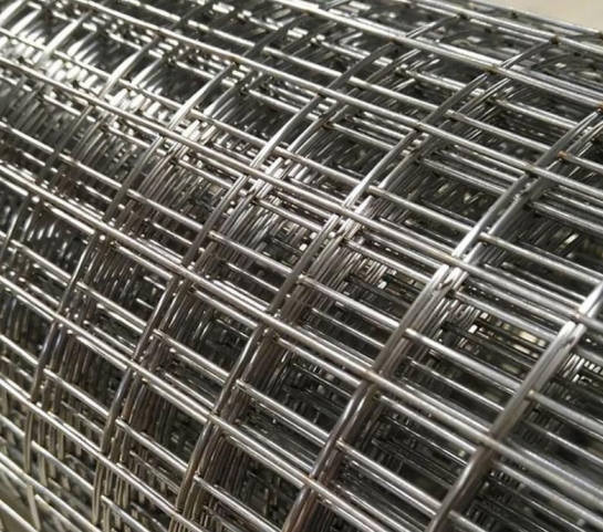 What_are_the_main_differences_between_woven_and_welded_wire_mesh_02.png