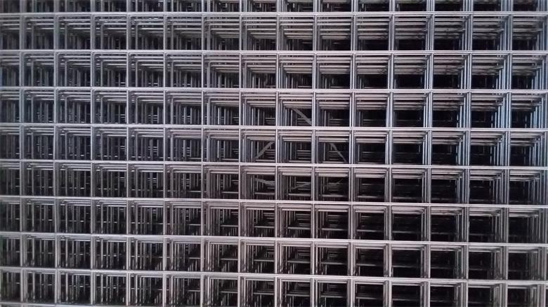 welded-fencing-wire-1.jpg