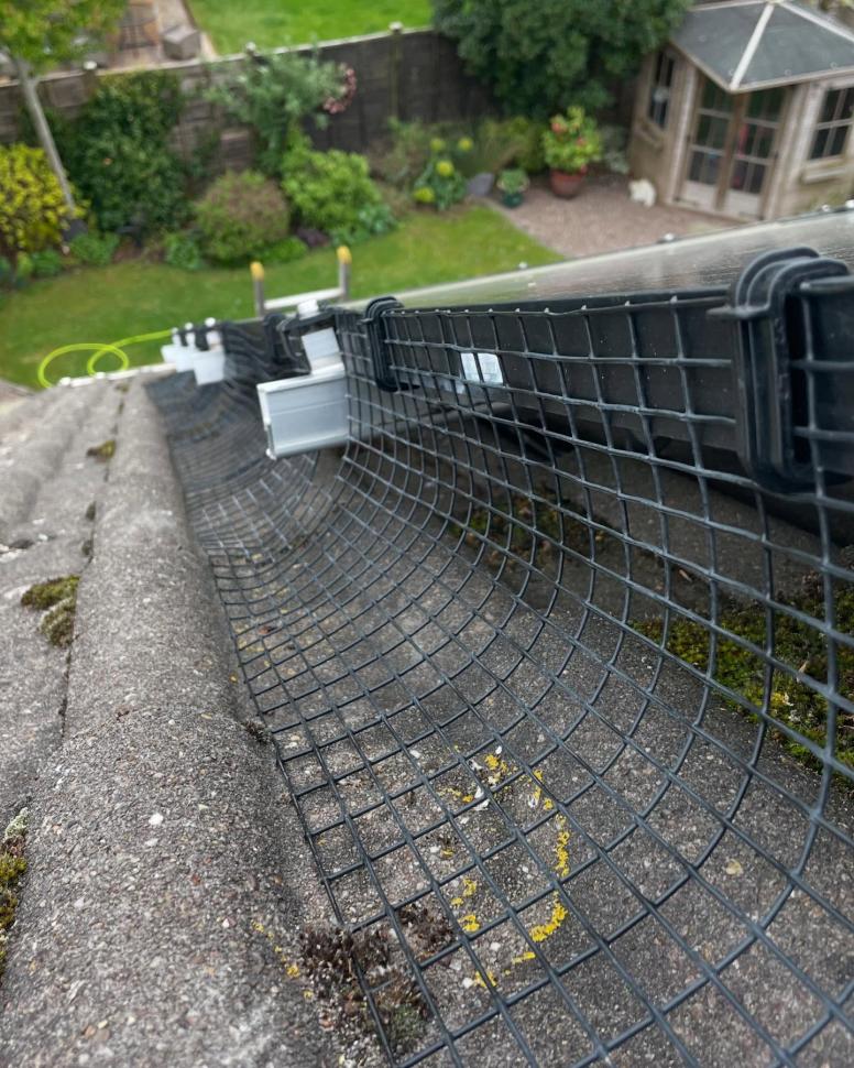 bird-protection-for-solar-panels-key-measures-to-ensure-system-efficiency-and-lifespan4.jpg bird-protection-for-solar-panels-key-measures-to-ensure-system-efficiency-and-lifespan4.jpg