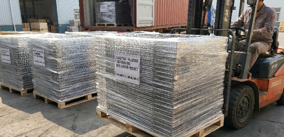 Selecting_High-Performance_Wire_Mesh_Cable_Trays_02.jpg