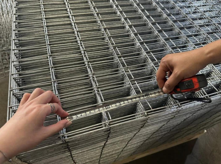 Panels for Heavy-Duty and High-Rigidity Applications Panels for Heavy-Duty and High-Rigidity Applications